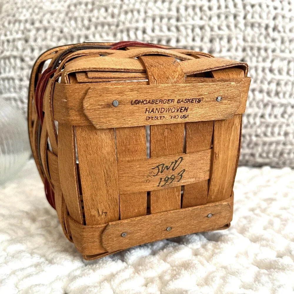 Vintage 1993 Longaberger Inaugural Basket (Small)